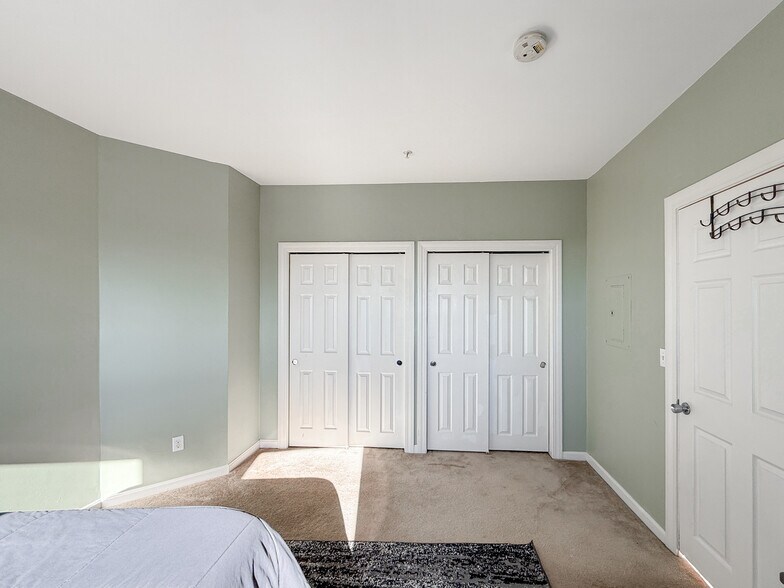 Bedroom Closets - 7 Central Sq