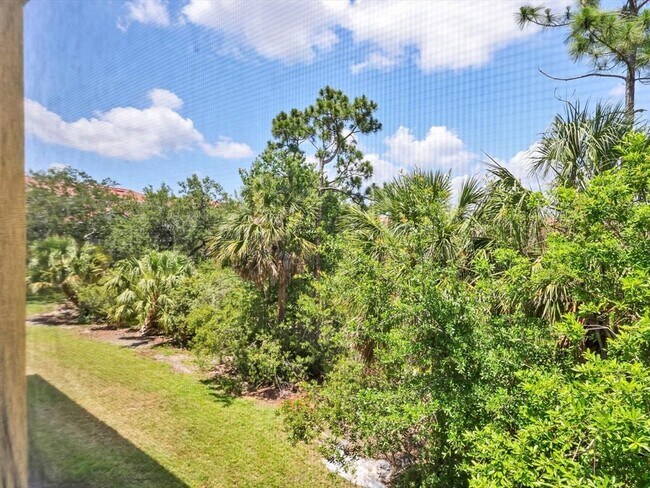 Building Photo - 5551 Bentgrass Dr