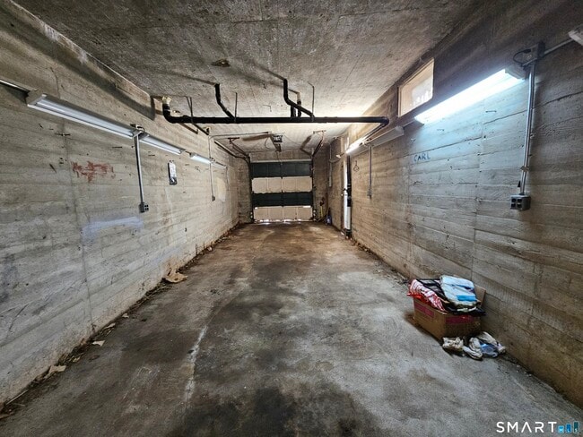 Building Photo - 57 Warren St