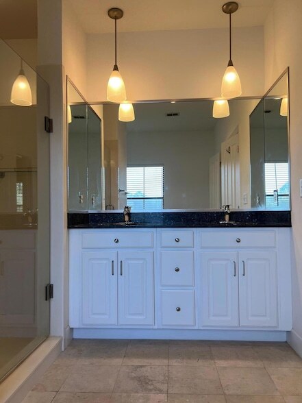 Building Photo - 38 Haven Cir