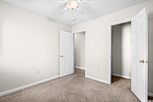 Building Photo - 6536 Valene Ct