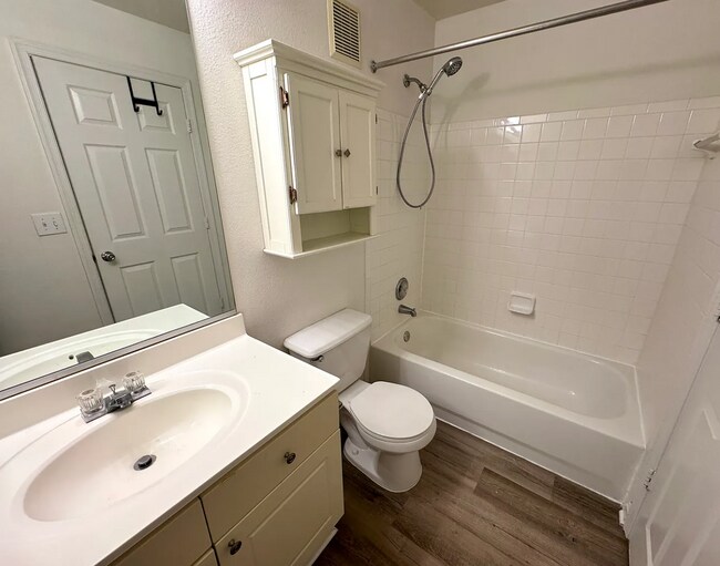 Building Photo - 12765 Fair Briar Ln
