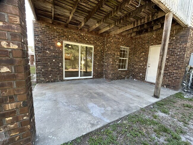 Building Photo - Condo for Rent