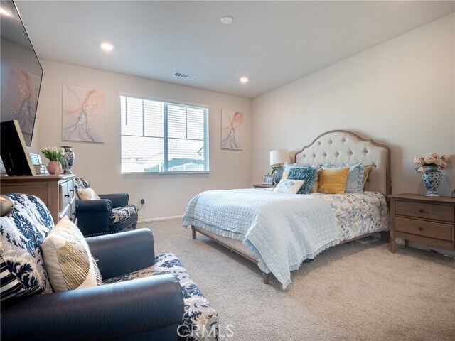 Building Photo - 32910 Linecroft Ct