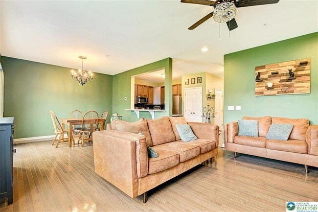 Building Photo - 4492 Cottonwood Dr