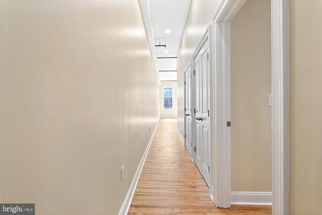 Building Photo - 2029 Walnut St