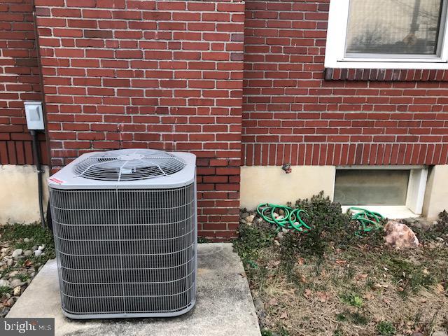 Building Photo - 505 E Lancaster Ave