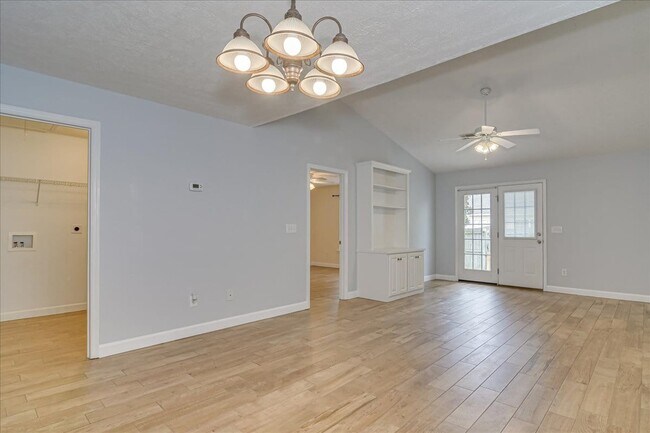 Building Photo - 969 Cammaron Way