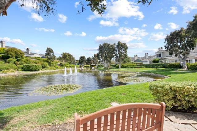 Building Photo - 819 Daphne Ct