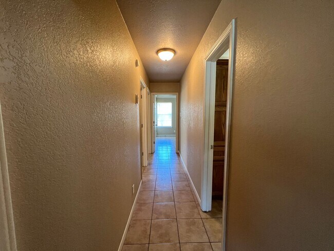 Building Photo - 1201 Powder River Dr