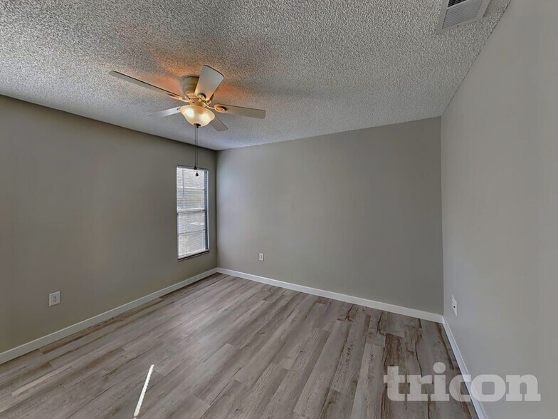 Building Photo - 13079 Spencer Ct