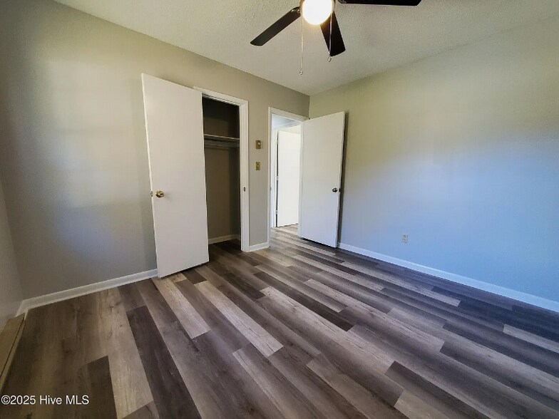 Building Photo - 305 Rhode Island Ave