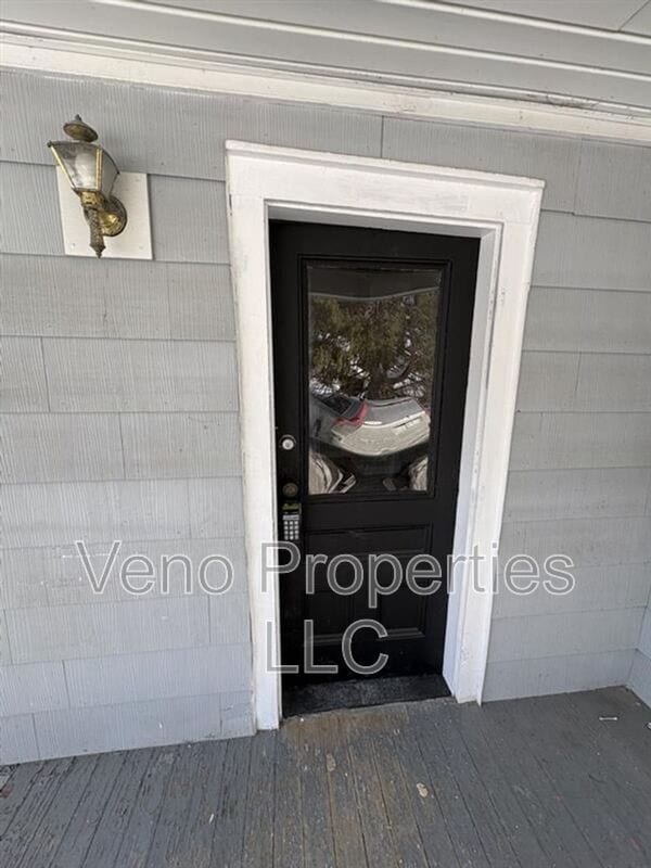 Building Photo - 24 W Main St