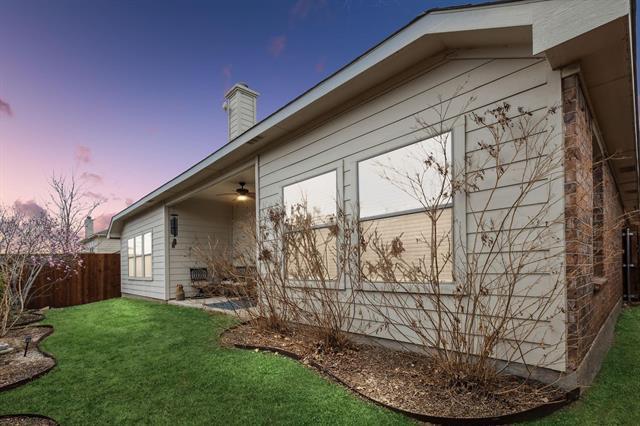 Building Photo - 525 Braewick Dr