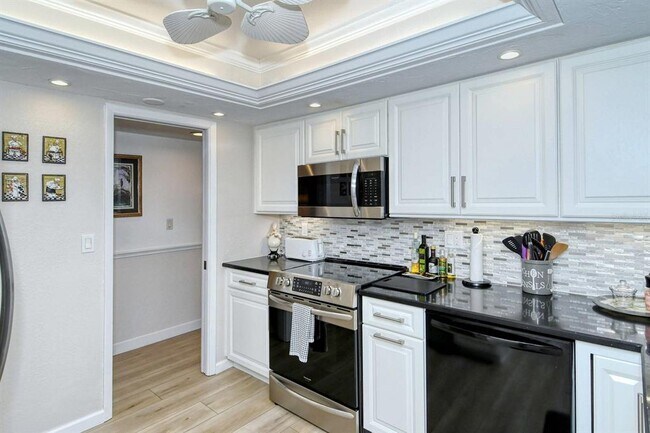 Building Photo - 6047 E Peppertree Way