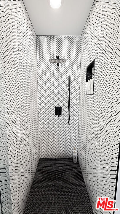 Building Photo - 3845 Olympiad Dr