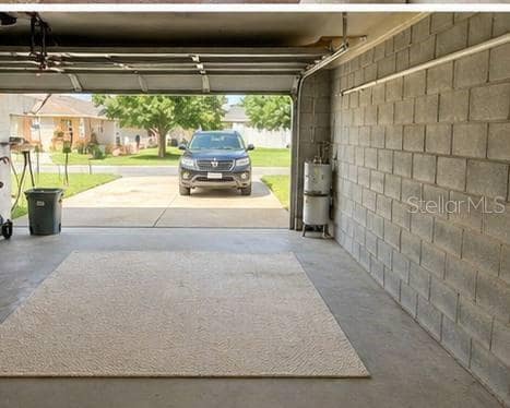 Building Photo - 121 Lindsay Dr