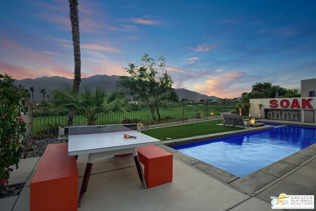 Building Photo - 949 Bernardi Ln