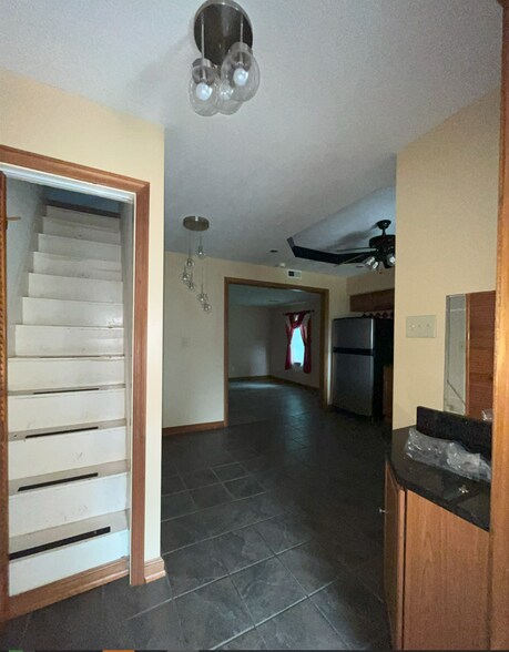 dining - 258 E Hubert Ave