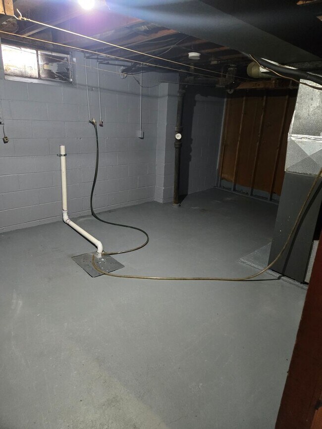 Building Photo - 1754 Newell St