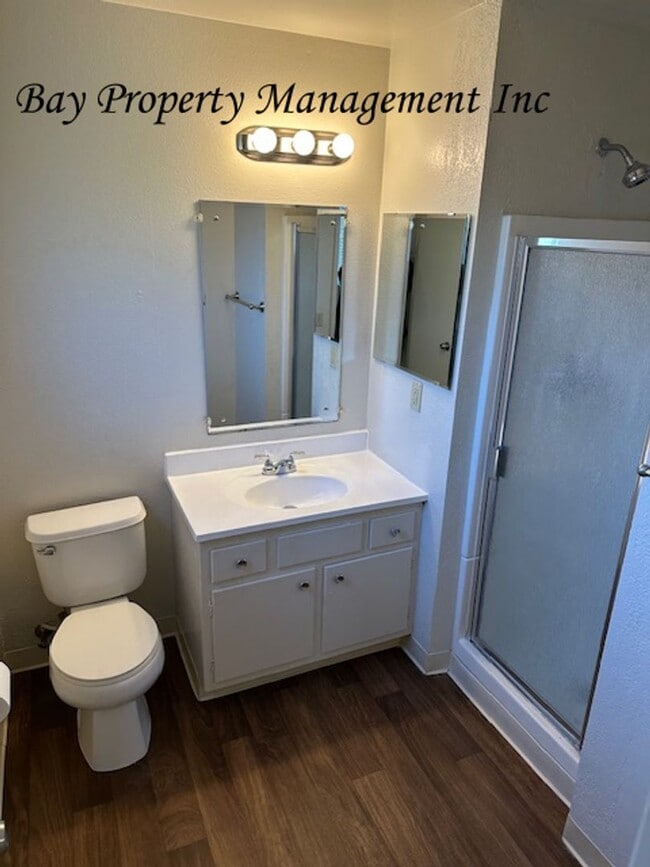 Building Photo - Rent Reduced! 4 Bedroom, 2 Bath Home Near Windyhill Park