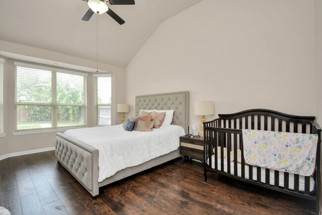 Building Photo - 17510 Woodfalls Ln