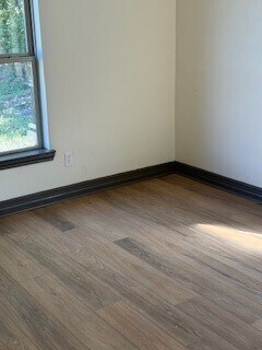 Building Photo - 5703 Lakefield Dr