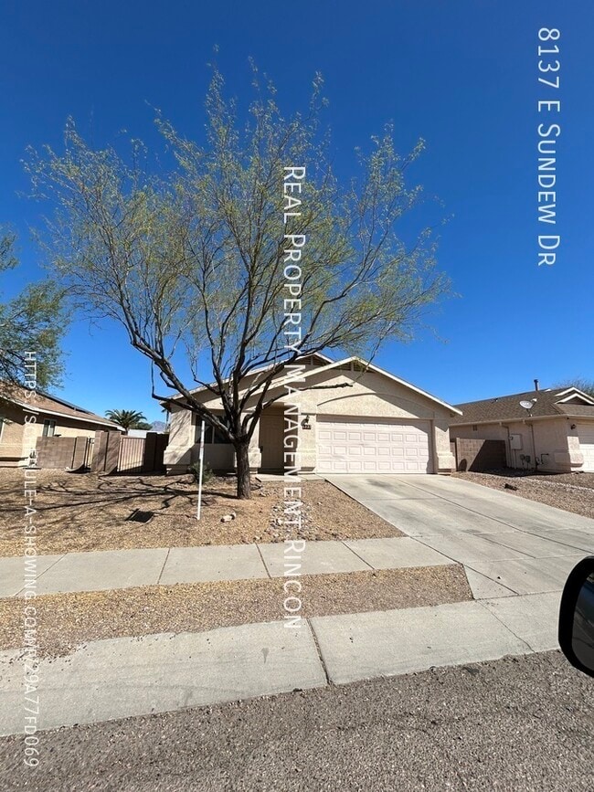 Building Photo - 8137 E Sundew Dr