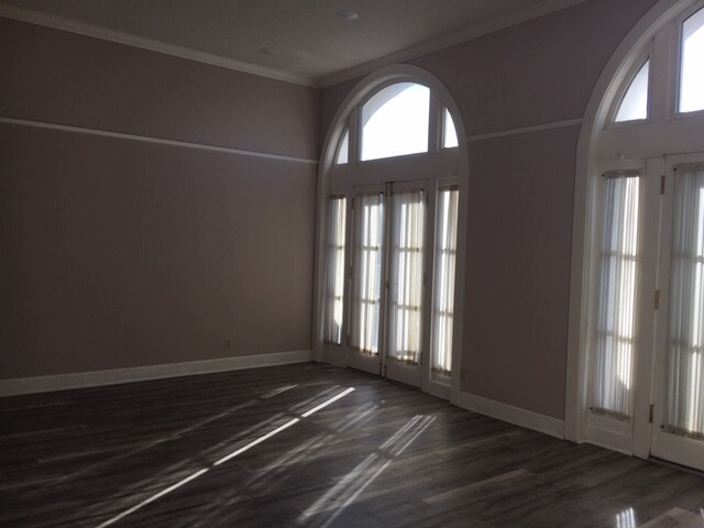 Building Photo - 123 N Locust St