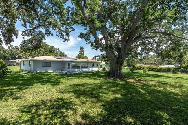 Building Photo - 1636 Bravo Dr