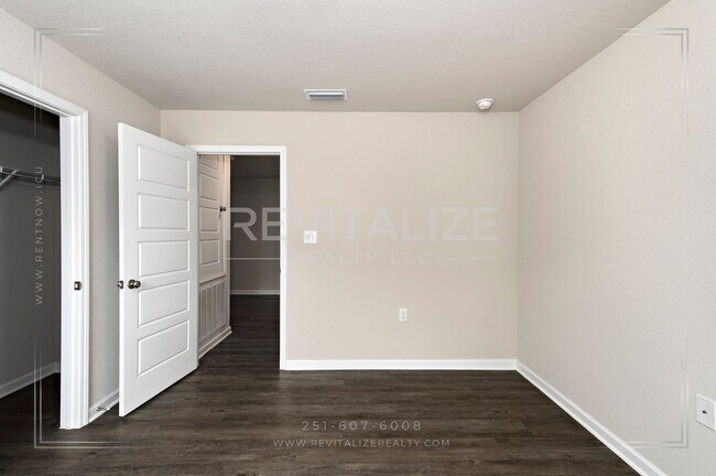 Building Photo - 8072 Irwin Loop