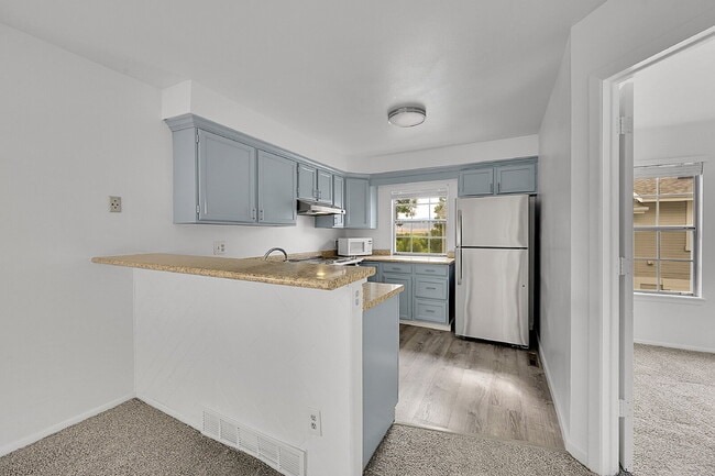 Building Photo - $2,150.00 - 2 Bedrooms, 2 Bathrooms, Townh...