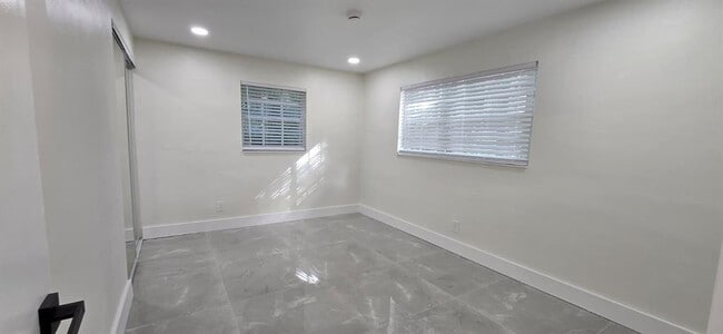 Building Photo - 5727 Cody St