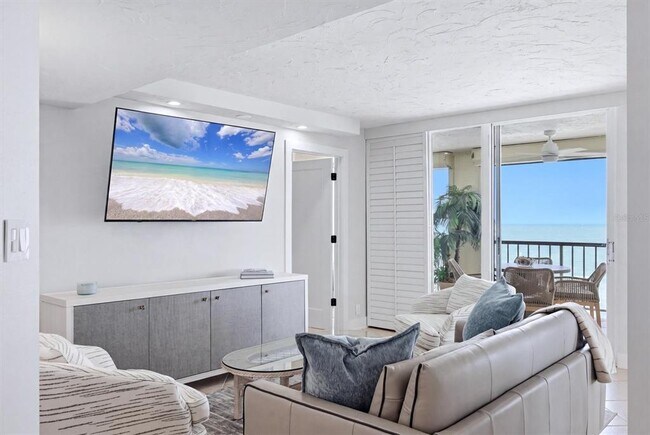 Building Photo - 4401 Gulf of Mexico Dr