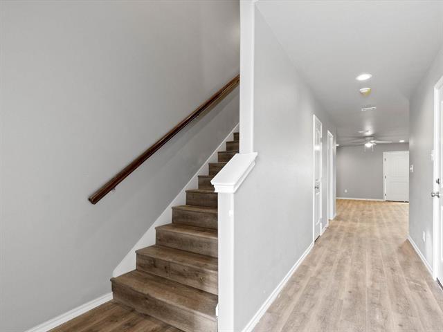 Building Photo - 120 Abbey Park Ct