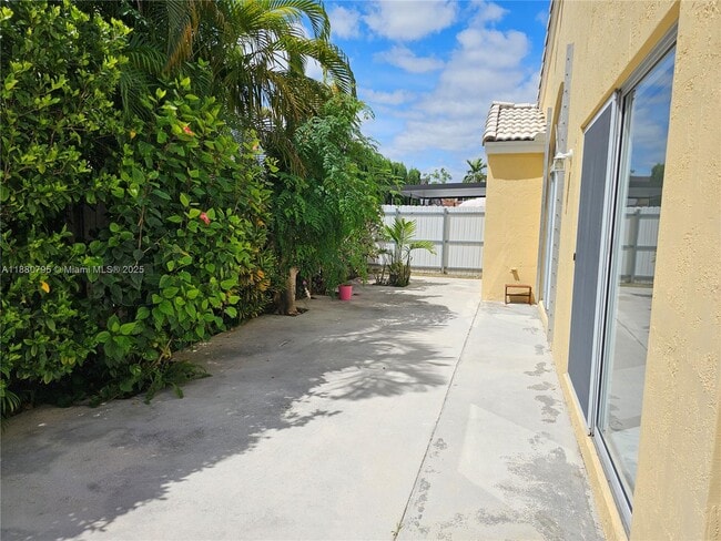 Building Photo - 15770 SW 84th Terrace