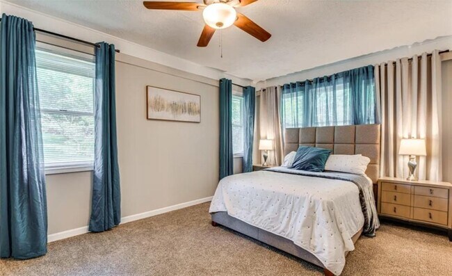 Building Photo - 3305 Flowers Dr