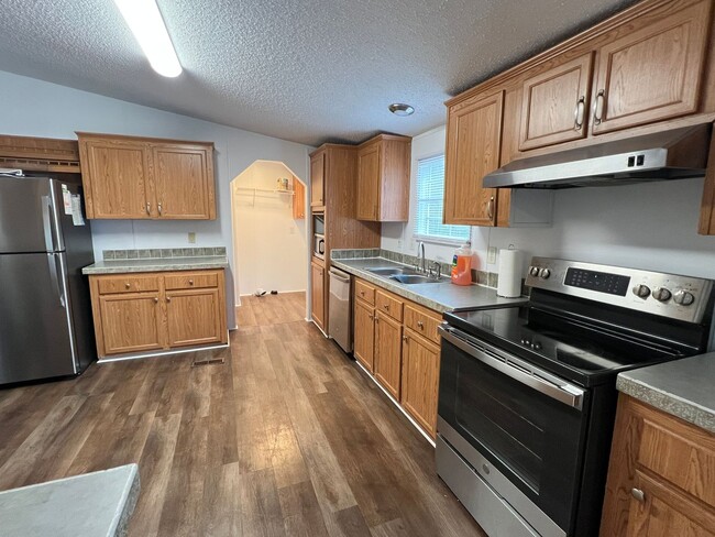 Building Photo - AVAILABLE NOW | PETS ALLOWED OUTDOORS ONLY...