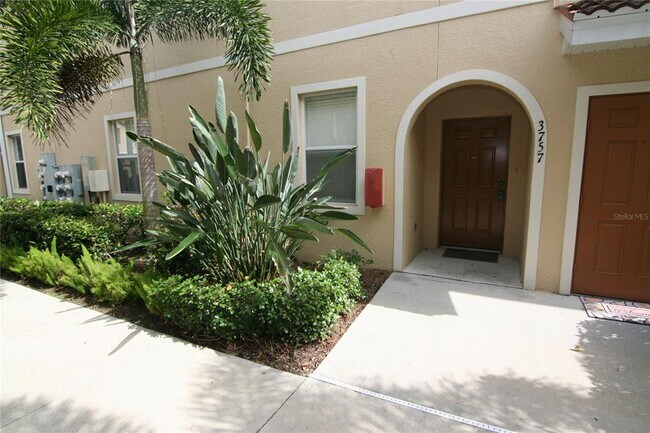 Building Photo - 3757 Parkridge Cir