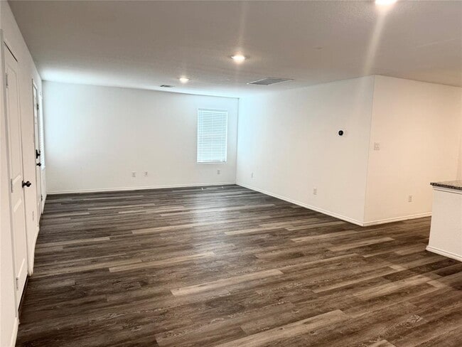 Building Photo - 5921 Antonio Pl