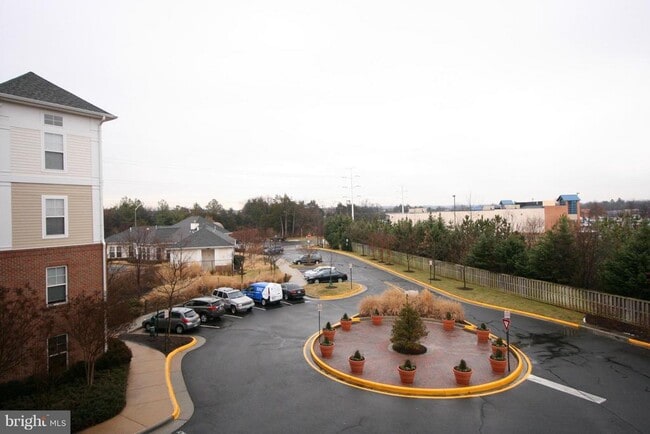 Building Photo - 3810 Lightfoot St