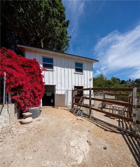 Building Photo - 12 Martingale Dr