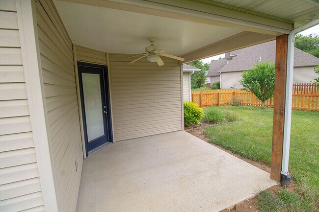 Building Photo - 7106 Stanwood Dr