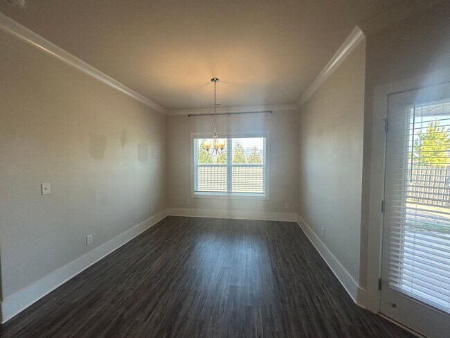 Building Photo - 177 Cherry Laurel Dr