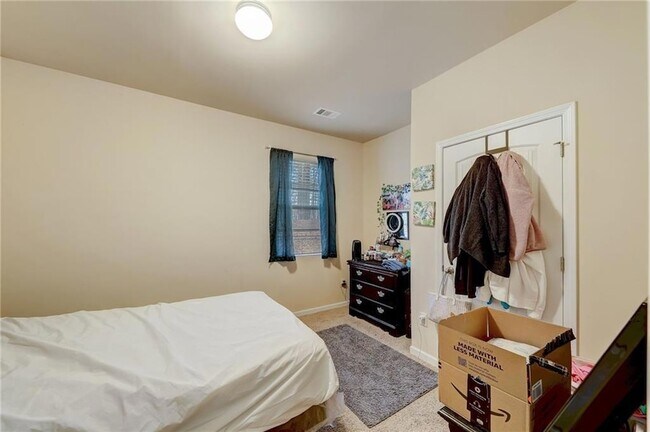 Building Photo - 602 Dodson Lake Ct