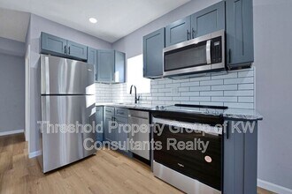 Building Photo - 786 Thomas Ave