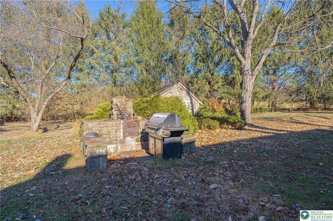 Building Photo - 621 Nursery Rd