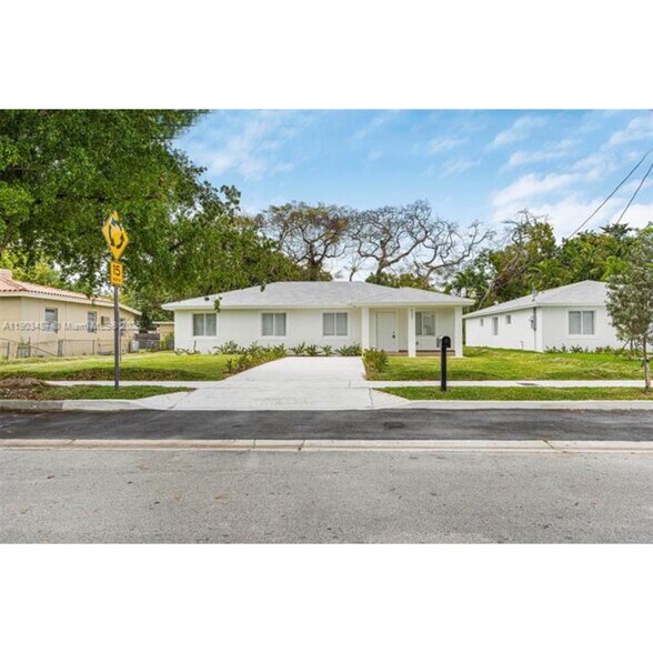 Primary Photo - 933 NW 50th St