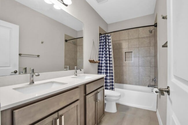 Building Photo - 1304 Whitcombe Dr