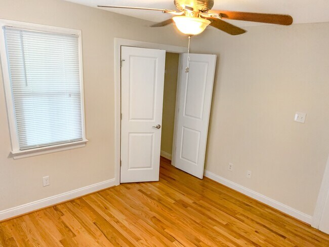 Building Photo - 3 Bed/2Bath Open Concept Home in Church Hi...